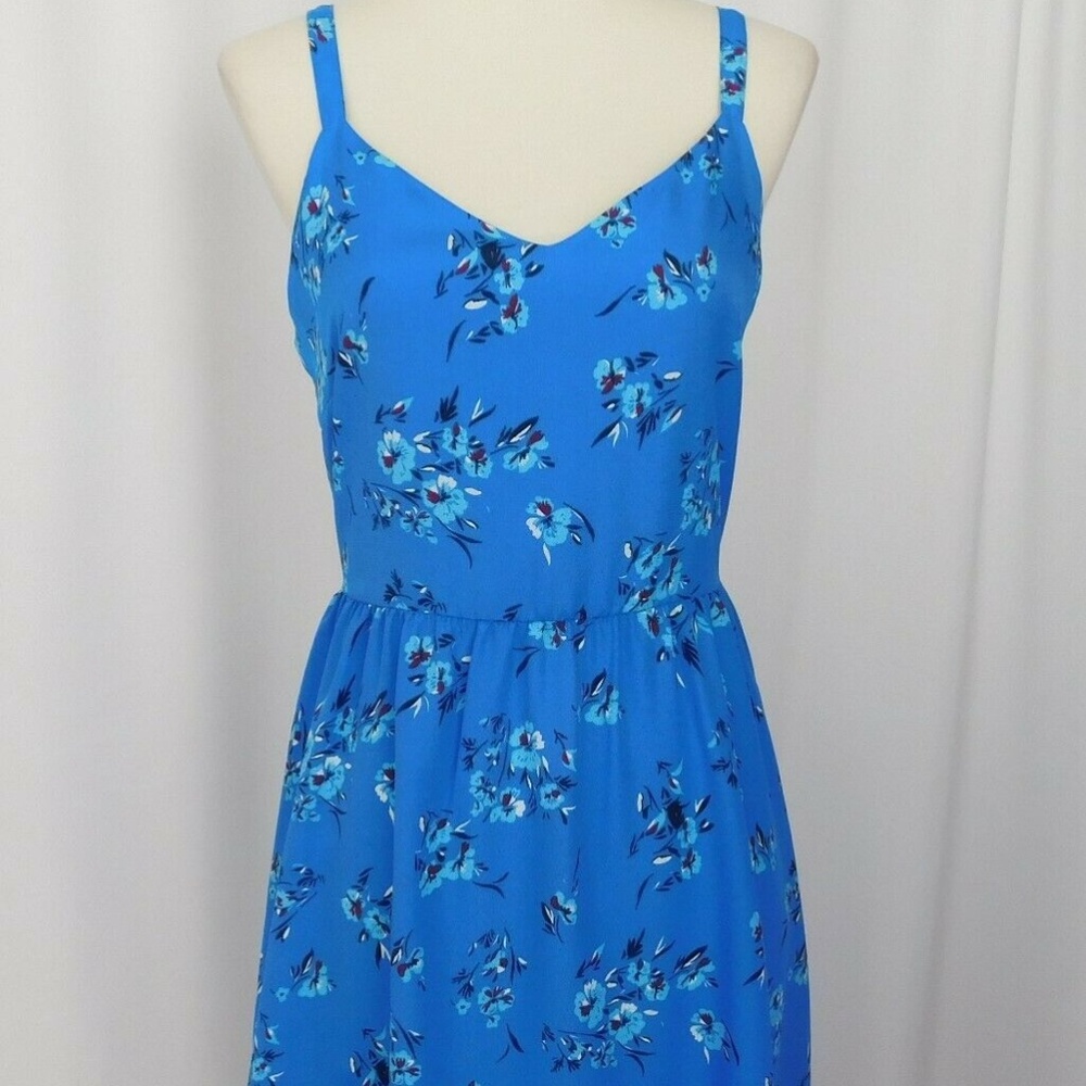 💫 💎2/$25 Loft Blue Floral Fit & Flare Dress